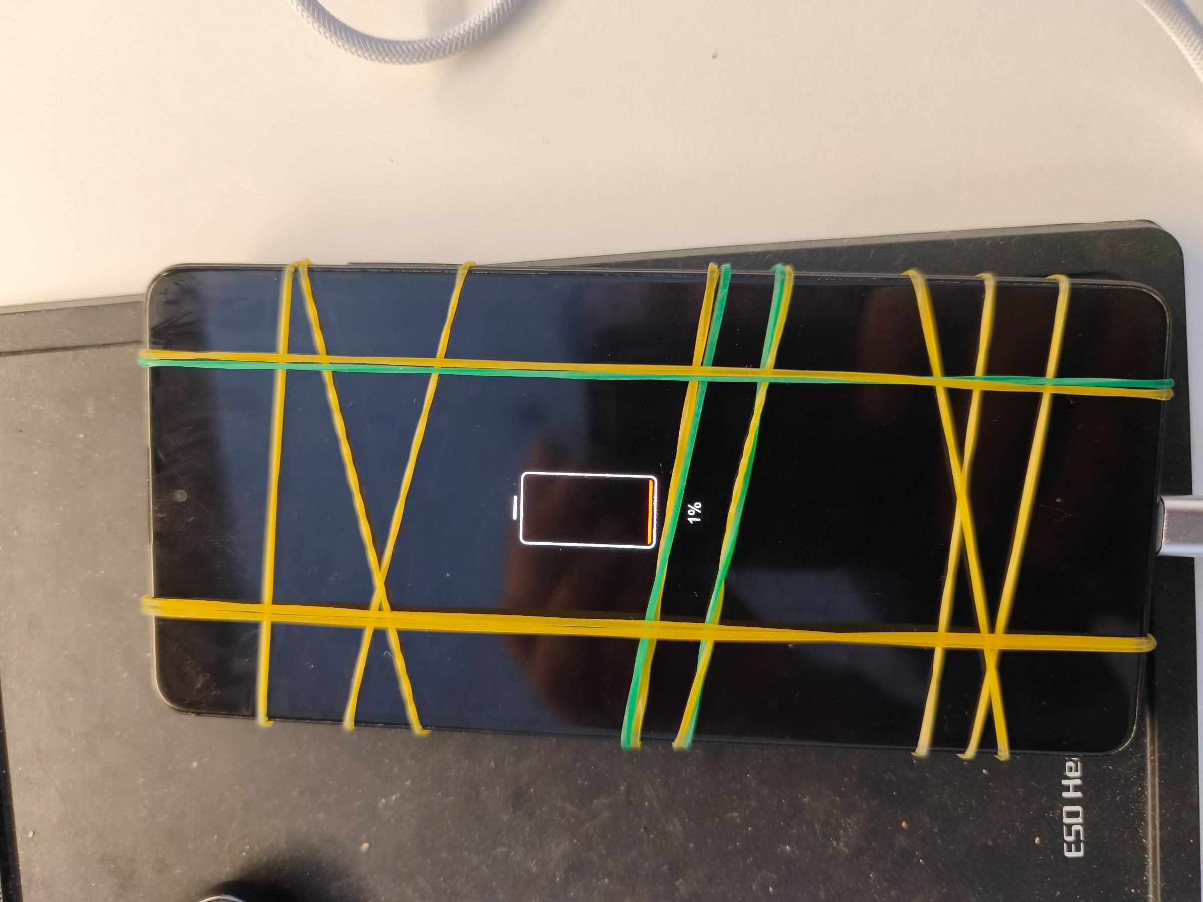 Redmi note 12Pro lizdo gedimas – nuotrauka 1