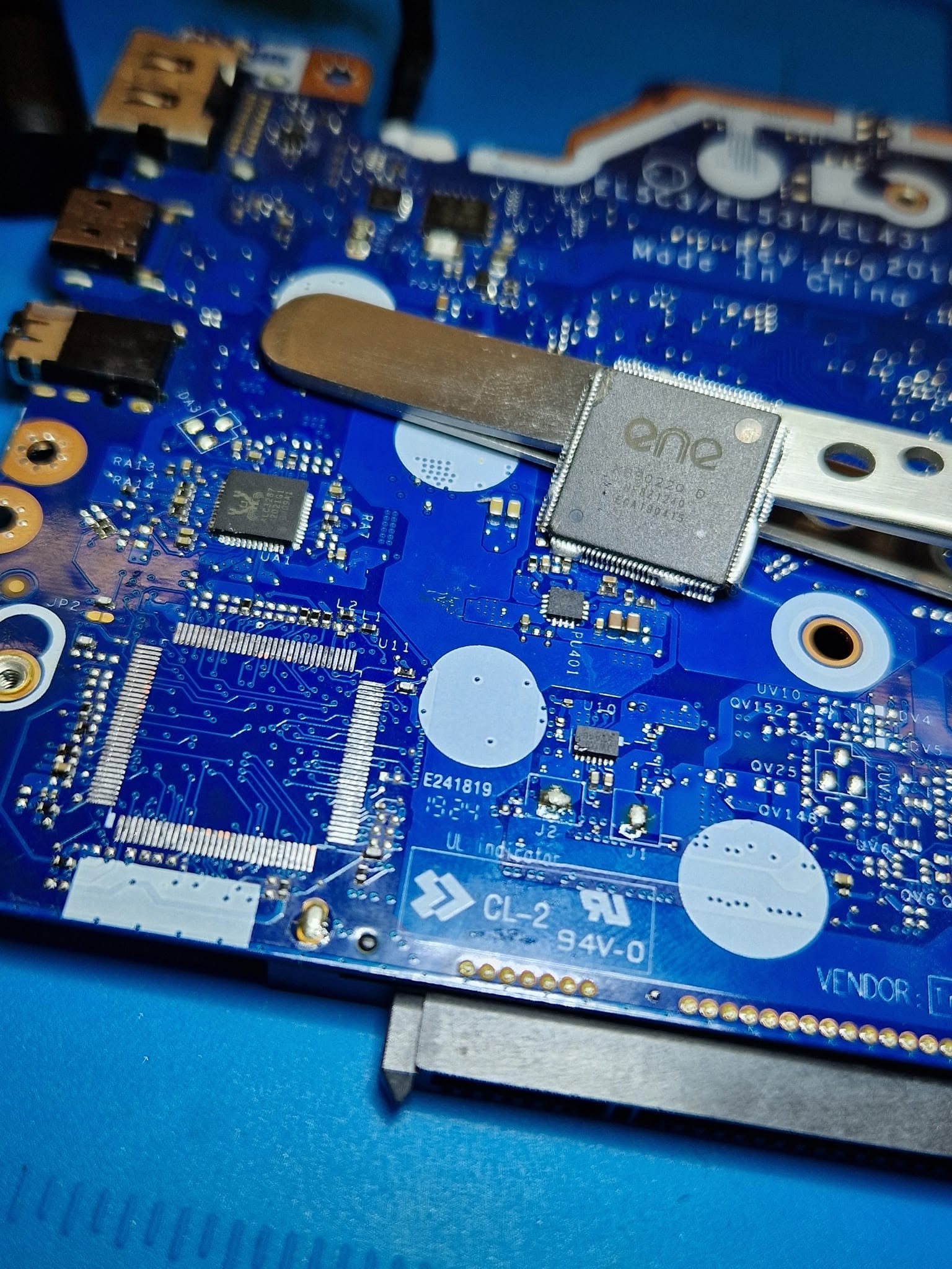 Lenovo IdeaPad S340 pagrindinės plokštės remontas – nuotrauka 1